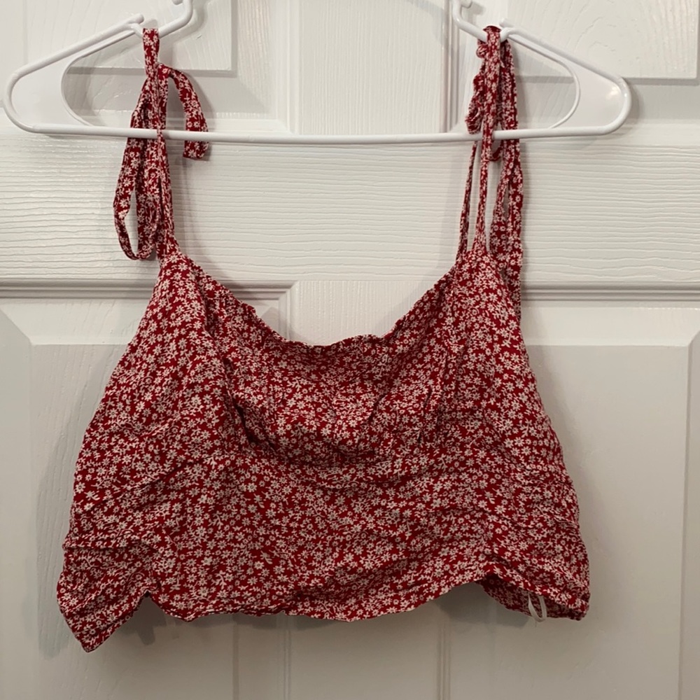SHEIN Crop Top